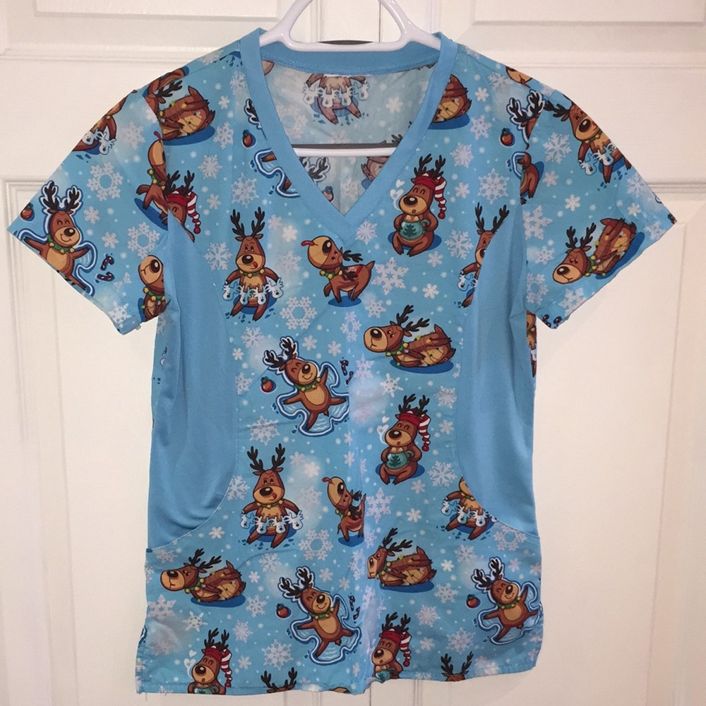 Ladies Scrub Top Reindeer Christmas Holiday Size Small